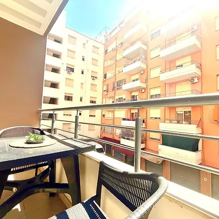 Appartamento Promenade's Family Flat Vlorë