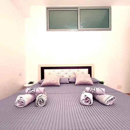 Promenade's Family Flat Appartamento Vlorë