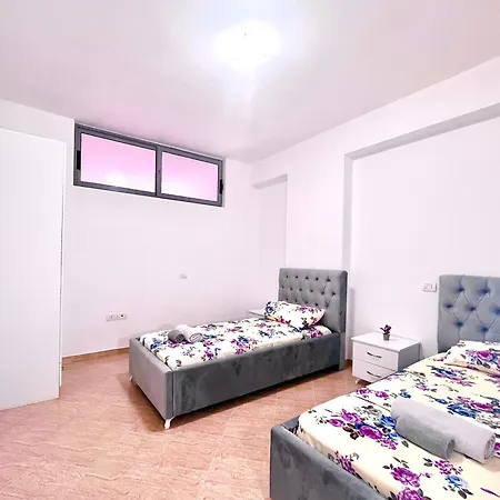 Promenade's Family Flat *